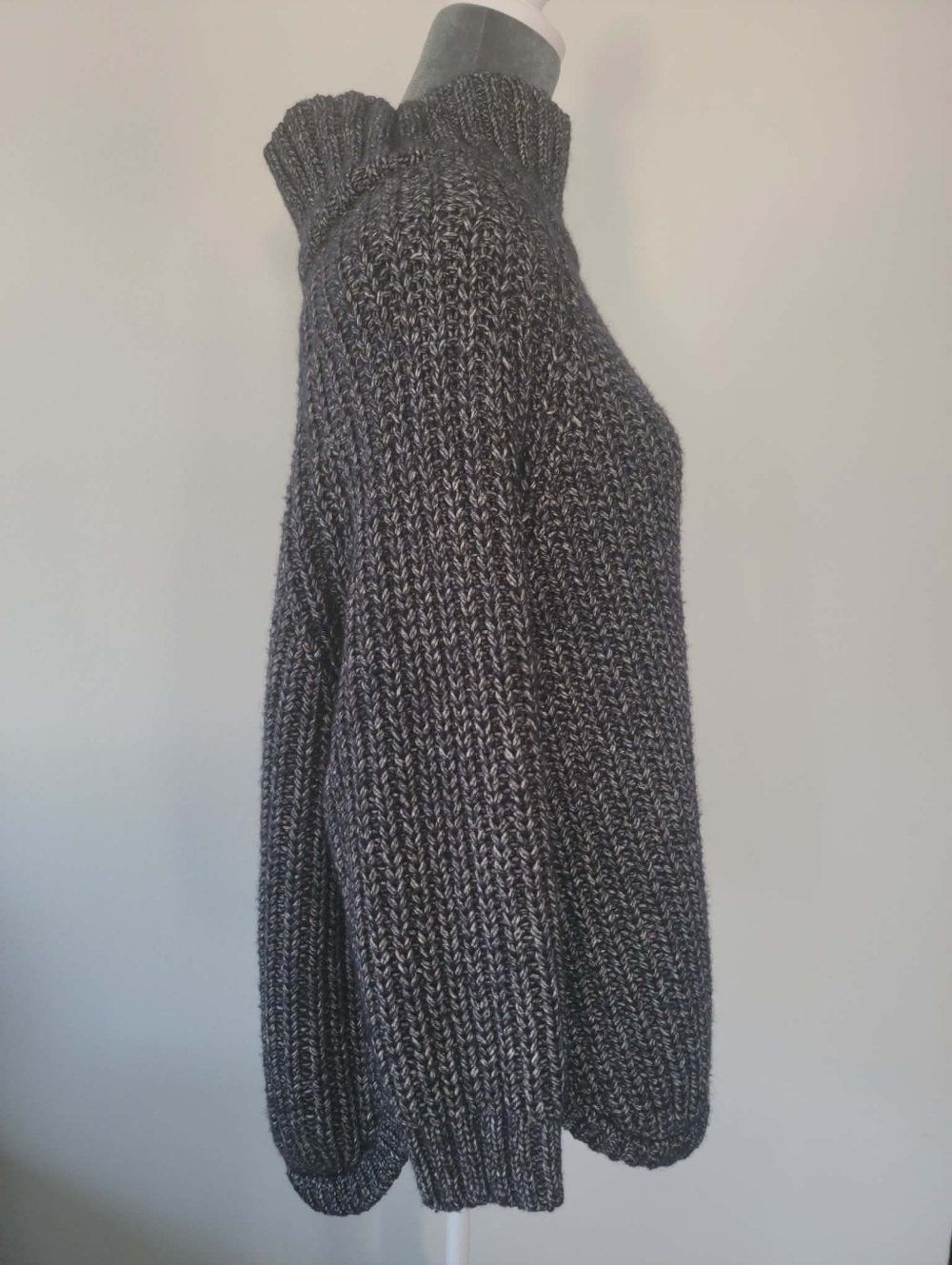 Victoria's Secret Charcoal Marled Turtleneck Sweater. - Picture 8 of 9
